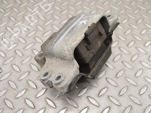 engine-mount-audi-tt-8j3-2006-2007-2008-2009-2010-2011-2012-2013-2014-2015-33352116 main image