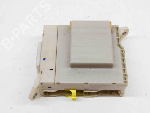 Used Fuse box LEXUS GS (_L1_) 450h (GWL10_, GWL10, GWL10R) (345 hp) 9227874