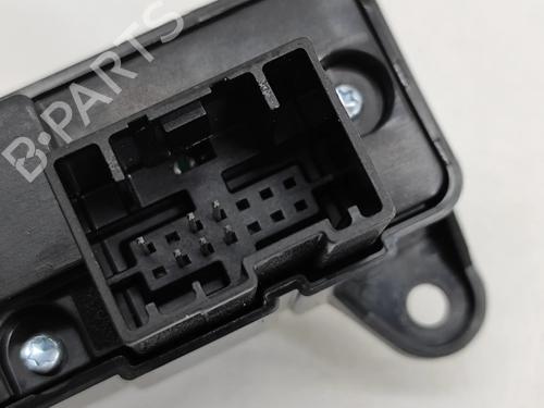 Switch JAGUAR F-PACE (X761) 3.0 SDV6 AWD | BP16945692I30 