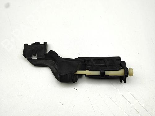 Used Rear bumper bracket Rear bumper bracket 39501529 39501529