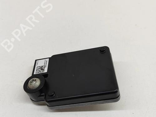 Electronic module TESLA MODEL Y (5YJY) EV Performance All-wheel Drive | BP32754569M83 - Image 3