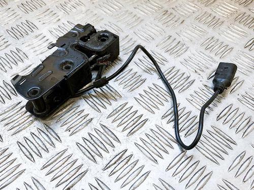 Used Hood lock AUDI A4 B8 (8K2) 2.0 TDI (136 hp) 11832152