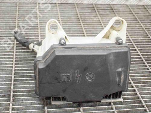 Sikringsdose MERCEDES-BENZ C-CLASS Convertible (A205) C 200 (205.442) (184 hp) 7797432