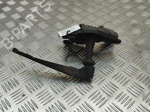 Used Rear wiper motor BMW 7 (F01, F02, F03, F04) 730 d (211 hp) 17548990