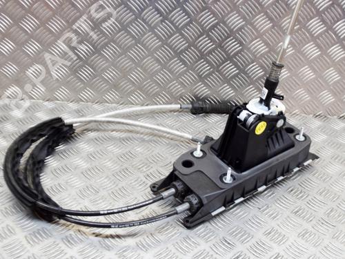 Used Gear lever VW GOLF VII (5G1, BQ1, BE1, BE2) 1.5 TSI (150 hp) 8624480