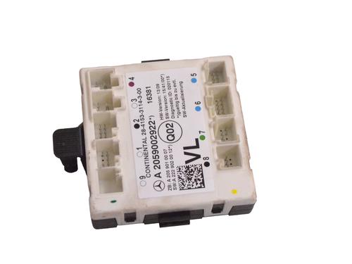 Used Electronic module Electronic module MERCEDES-BENZ C-CLASS (W205) C 220 BlueTEC / d (205.002, 205.004) (170 hp) 33354984 33354984