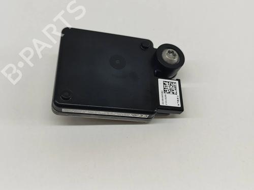 elektronisk-modul-tesla-model-y-5yjy-2019-32754434 main image