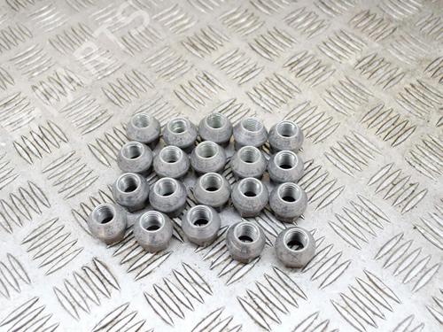 BP27755021O1 main image