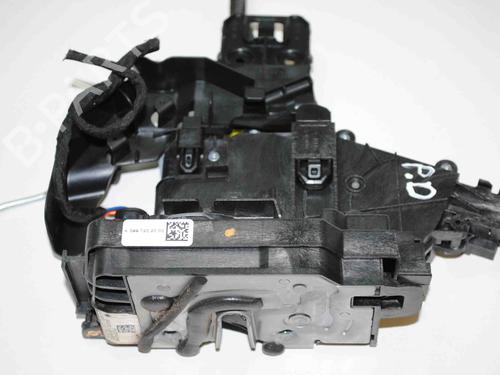 Zamek drzwi przednich prawych MERCEDES-BENZ C-CLASS (W205) C 250 BlueTEC / d (205.008, 205.006) | BP30242919C97