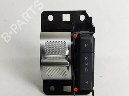 Used Gear lever PEUGEOT 2008 II (UD_, US_, UY_, UJ_, UR_, UC_) 1.2 Hybrid 136 (URHPYC, USHPY) (136 hp) 28553065