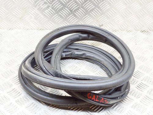 Used Rubber door seal BMW i3 (I01) s Electric (102 hp) 27753537