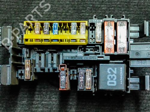 Used Fuse box MERCEDES-BENZ C-CLASS (W205) C 220 BlueTEC / d (205.003) (163 hp) 6726336