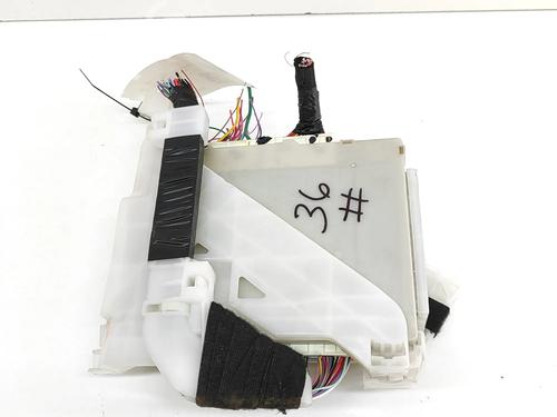 Used Fuse box LEXUS CT (ZWA10_) 200h (ZWA10_) (99 hp) 25614697