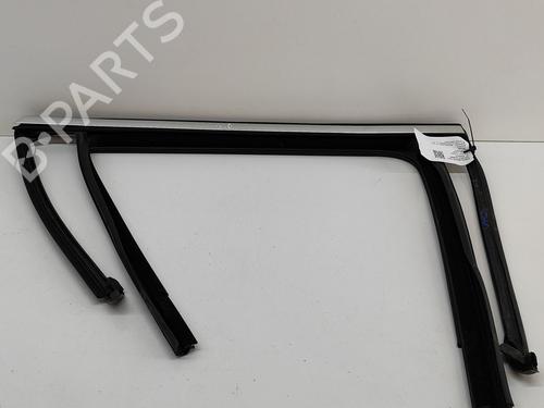 Used Door moulding trim MERCEDES-BENZ GLC (X253) 300 d 4-matic (253.919) (245 hp) 27772175
