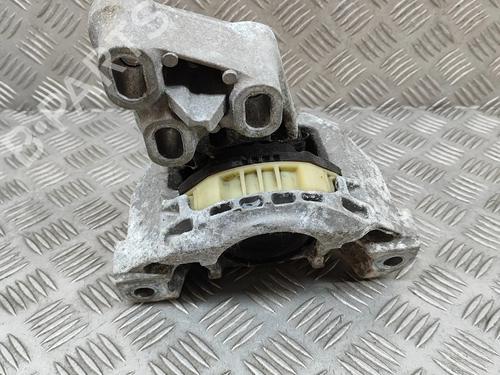Used Engine mount MERCEDES-BENZ A-CLASS (W176) A 180 CDI / d (176.012) (109 hp) 22443228