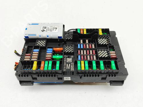 Used Fuse box BMW XM (G09) XM All-wheel Drive (653 hp) 32213901