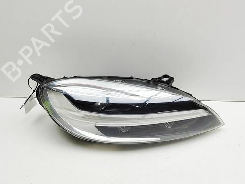 Used Right headlight Right headlight VOLVO V40 Hatchback (525) D3 (150 hp) 34136549 34136549
