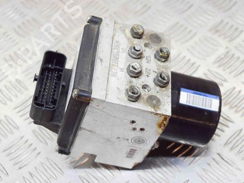 Used ABS pump RENAULT CLIO III (BR0/1, CR0/1) 1.2 16V (BR02, BR0J, BR11, CR02, CR0J, CR11) (75 hp) 6774883