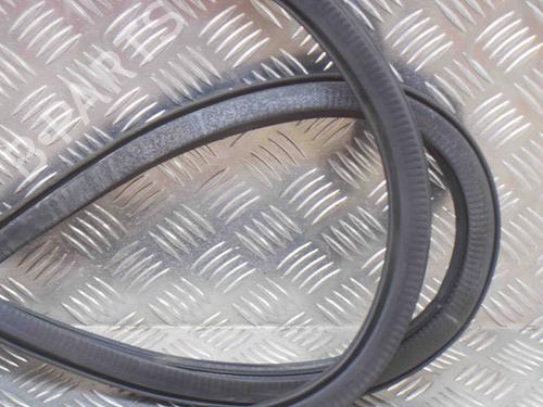 Rubber door seal VW POLO V (6R1, 6C1) 1.0 TSI | BP14624785C142 