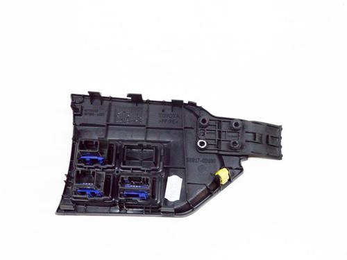 Switch TOYOTA YARIS (_P13_) 1.5 Hybrid (NHP130_) | BP8840677I30 