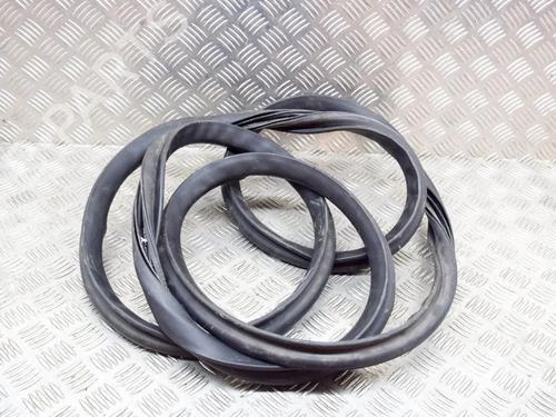 Used Rubber door seal Rubber door seal TESLA MODEL S (5YJS) 75 (320 hp) 14631856 14631856
