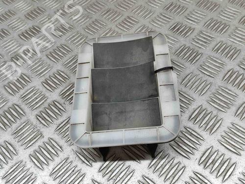 Grille TOYOTA AURIS (_E18_) 1.3 Dual-VVTi (NRE180_, NRE180R) | BP29458685C40 