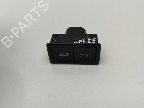 switch-vw-passat-b8-variant-3g5-cb5-2014-26142077 main image