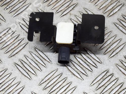 Electronic sensor MERCEDES-BENZ VIANO (W639) CDI 3.0 (639.811, 639.813, 639.815) | BP8842216M84 