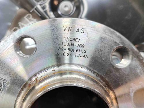 Right rear steering knuckle VW TAYRON (R41) 1.5 eHybrid | BP29458428M28 