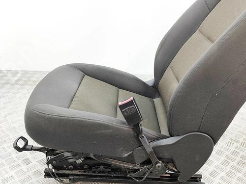 Right front seat AUDI Q3 (8UB, 8UG) 2.0 TDI quattro | BP38184490C16 - Image 3