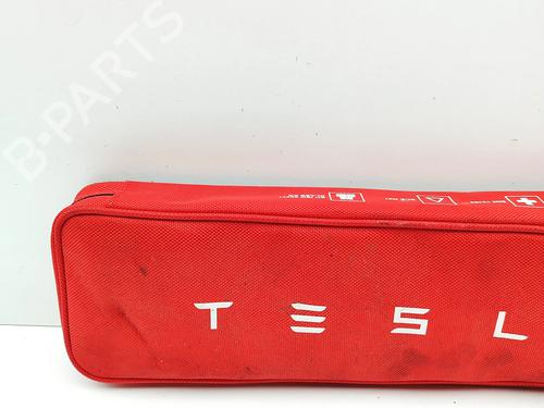 Andre TESLA MODEL X (5YJX) P90D AWD | BP36470748O1 - Image 2