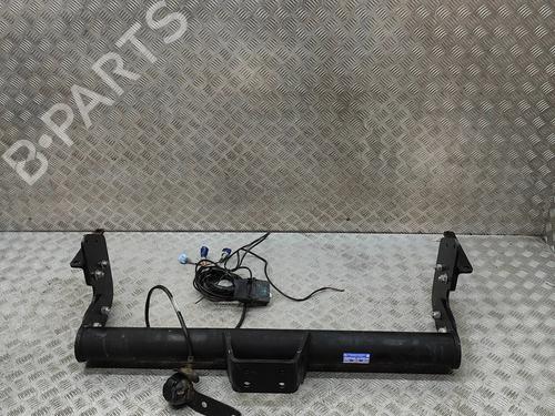tow-ballmechanism-mercedes-benz-x-class-470-2017-2018-2019-2020-28446665 main image