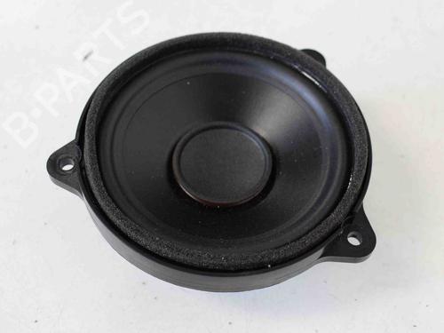 Used Speaker LAND ROVER RANGE ROVER VELAR (L560) 2.0 D180 TD4 4x4 (180 hp) 30269097