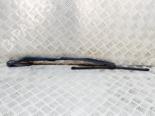 Used Front windshield wiper arm BMW 3 (G20, G80, G28) 320 d (190 hp) 30885353