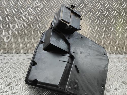 Used Fuse box VW TRANSPORTER T6 Van (SGA, SGH, SHA, SHH) 2.0 TDI (90 hp) 30005182