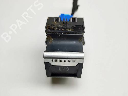 Used Switch Switch PEUGEOT 208 II (UB_, UP_, UW_, UJ_) e-208 (136 hp) 36458271 36458271