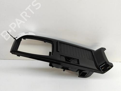 Used Middle console CITROËN C4 III (BA_, BB_, BC_) 1.2 PureTech 130 (BAHNSA, BAHNSB) (130 hp) 28557868