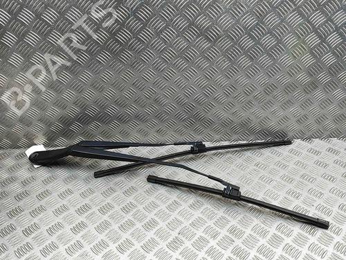 Used Front windshield wiper arm BMW X3 (F25) xDrive 20 d (184 hp) 29310451