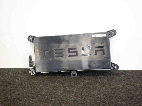 Used Electronic module TESLA MODEL X (5YJX) 90D AWD (525 hp) 20233310