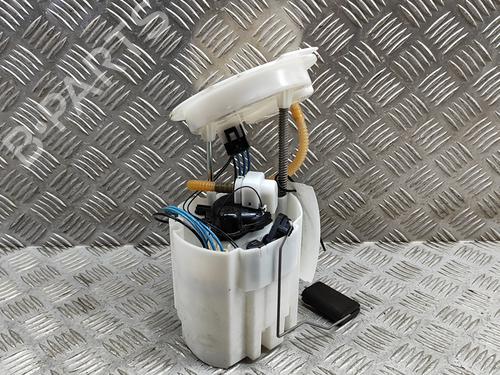Used Fuel pump BMW 1 (F40) 128 ti (265 hp) 28548566