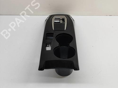 Used Cup/Object holder PEUGEOT 2008 II (UD_, US_, UY_, UJ_, UR_, UC_) e-2008 (UKZKWZ) (156 hp) 27788458