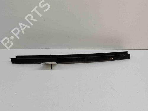 Used Door moulding trim BMW 3 (G20, G80, G28) 320 i (184 hp) 25615313