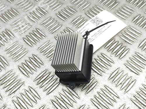 Used Heater resistor PEUGEOT 3008 II SUV (MC_, MR_, MJ_, M4_) Hybrid 180 (M4DGLU) (179 hp) 30178409