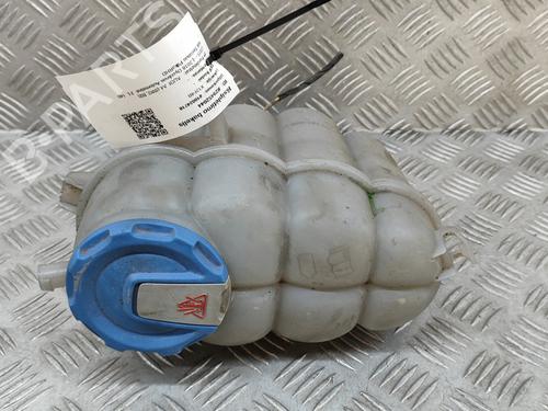 Used Expansion tank AUDI A4 B9 (8W2, 8WC) 2.0 TDI quattro (190 hp) 24819548