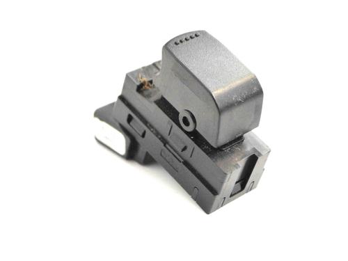 Left rear window switch SUZUKI GRAND VITARA II (JT, TE, TD) 2.4 All-wheel Drive (JB424) | BP30220105I29