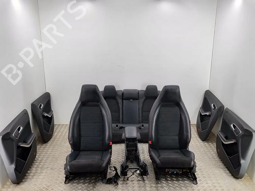 Sæde sæt Sæde sæt MERCEDES-BENZ CLA Coupe (C117) CLA 180 (117.342) (122 hp) 18417729 18417729