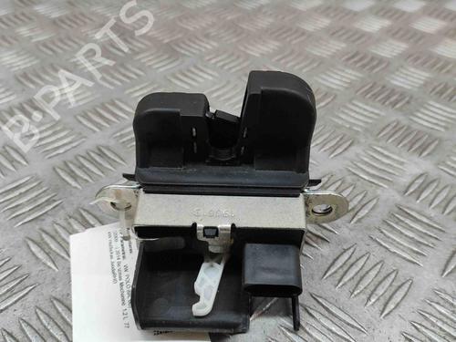 Used Tailgate lock VW POLO V (6R1, 6C1) 1.2 TSI (105 hp) 22620241