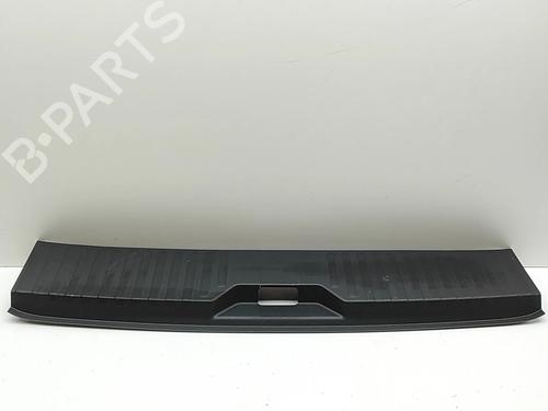 Used Tailgate trim Tailgate trim VW ID. Buzz Bus (EBB, EBJ) Electric (EBB, EBJ) (286 hp) 33379089 33379089