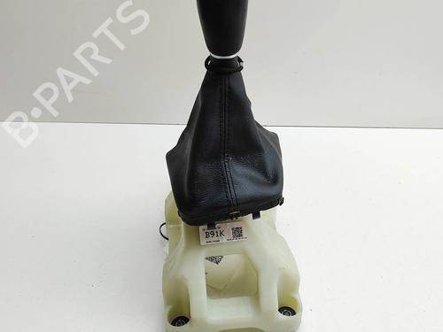 Used Gear lever Gear lever KIA XCEED (CD) 1.6 CRDi 136 (136 hp) 33661708 33661708