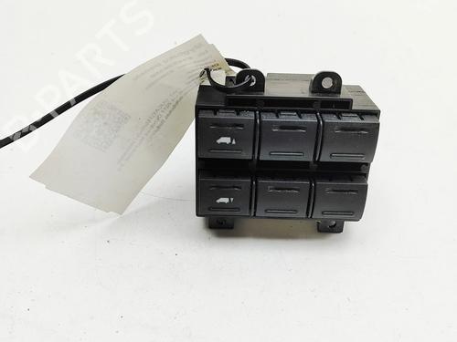 Used Switch Switch FIAT DUCATO Bus (250_) 130 Multijet 2,3 D (126 hp) 33291760 33291760